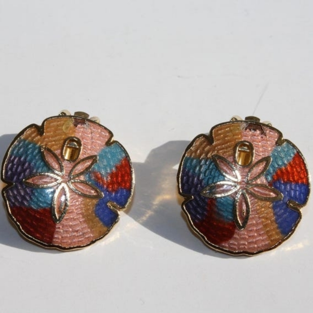 Vintage seashell Clip On Earrings Cloisonne Sand Dollar Colourful Small 1980s